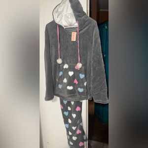 Cozy Gray Heart Pajama Set for Kids